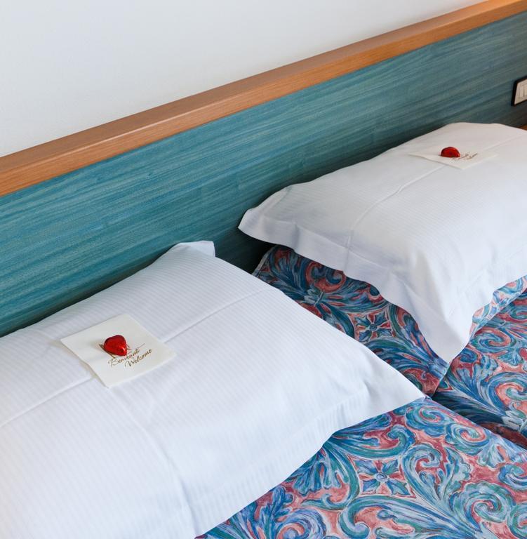 Hotel Ariston Bibione Værelse billede