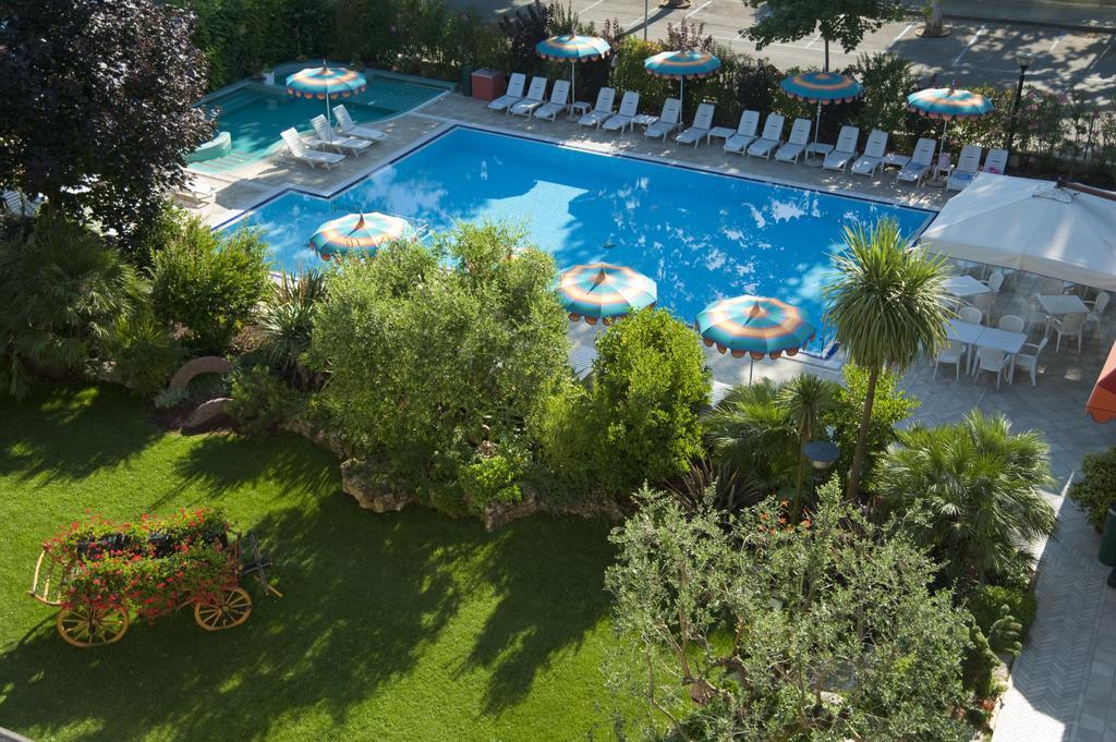 Hotel Ariston Bibione Eksteriør billede